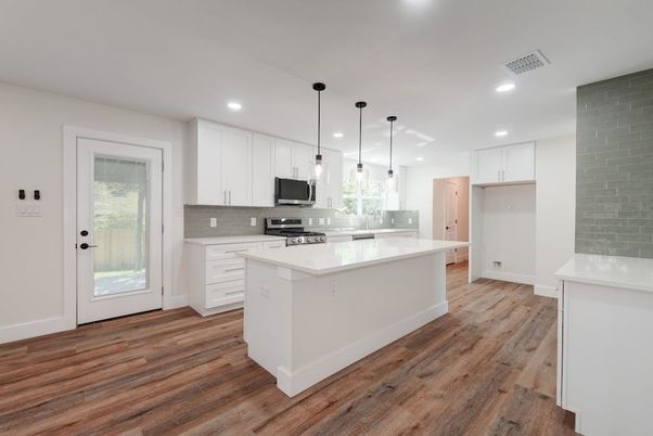 Interior, Kitchen, Pendant Lights, Recessed Lighting, Wood Texture Flooring