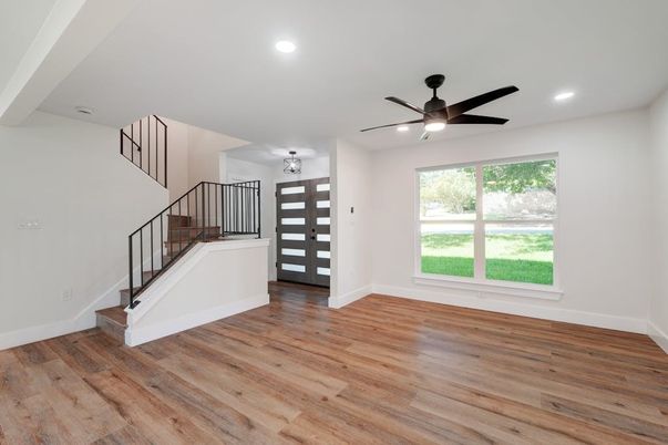 Empty room, Interior, Recessed Lighting, Wood Texture Flooring