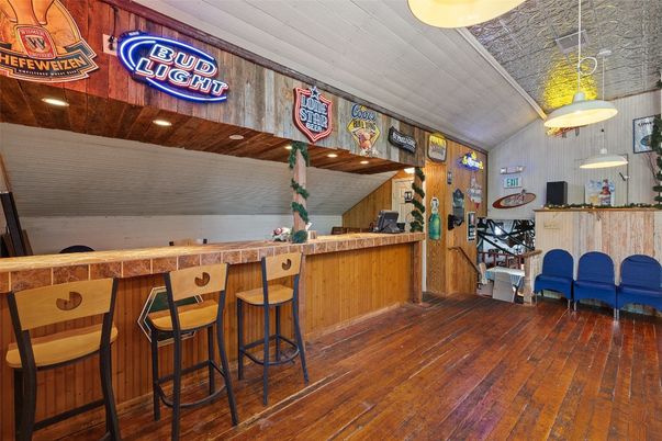 Interior, Pendant Lights, Recessed Lighting, Wood Texture Flooring