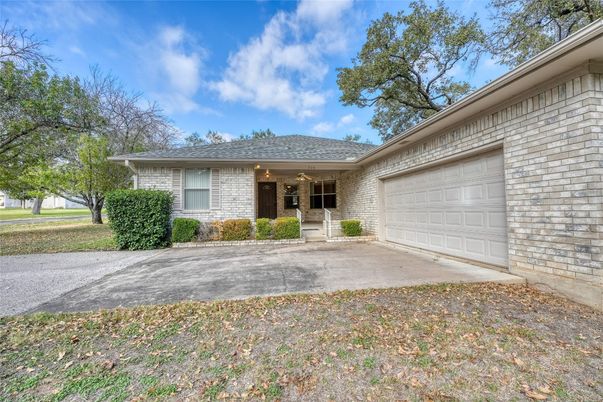 Attached, Exterior, Facade, Brick Facade, Ranch