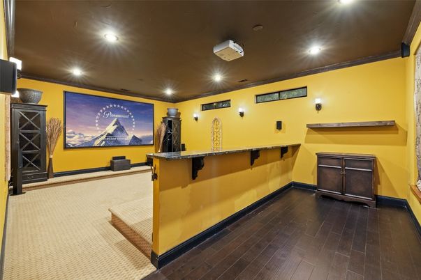 Interior, Recessed Lighting, Wood Texture Flooring