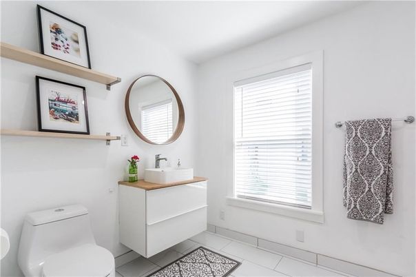 Bathroom, Interior