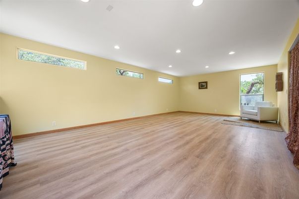 Empty room, Interior, Recessed Lighting, Wood Texture Flooring