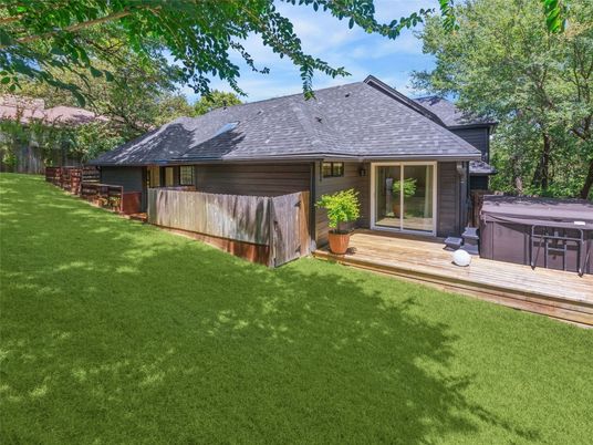 Backyard, Exterior, Hot Tub