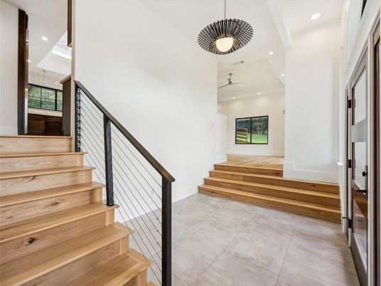 Interior, Pendant Lights, Recessed Lighting, Wood Texture Flooring