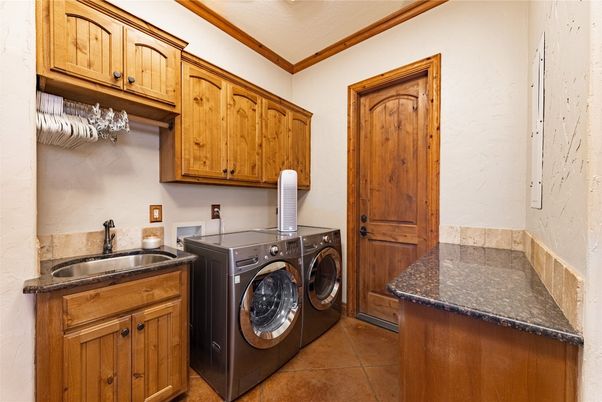 Interior, Washer