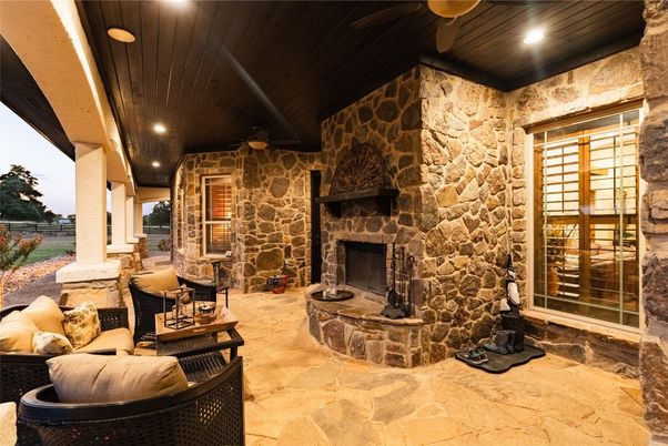 Exterior, Fireplace, Recessed Lighting