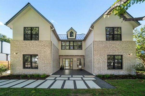 Backyard, Exterior, Facade, Brick Facade, Farmhouse