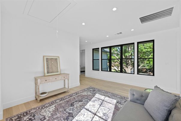 Interior, Recessed Lighting, Wood Texture Flooring