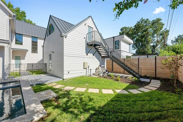Backyard, Exterior