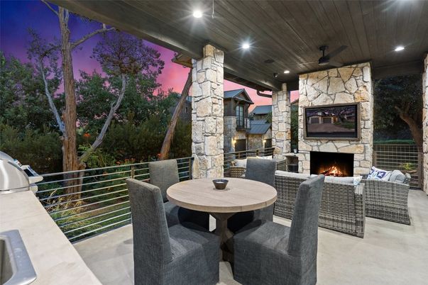 Exterior, Fireplace