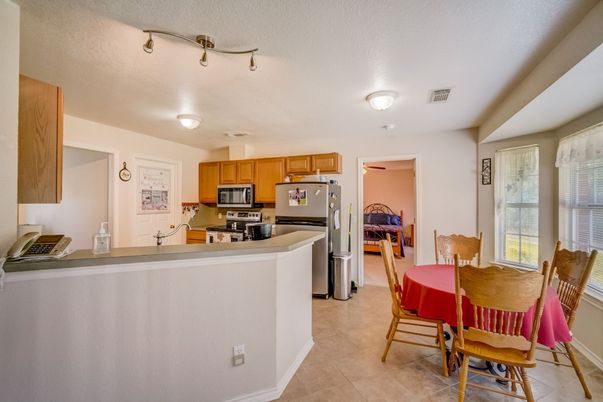 Dining room, Interior, Kitchen, Stainless Steel Appliances
