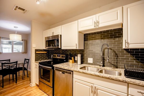 Dining room, Interior, Kitchen, Stainless Steel Appliances, Wood Texture Flooring