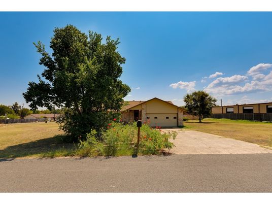 Backyard, Detached Garage, Exterior