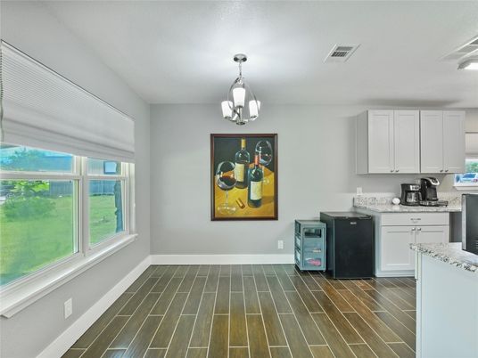 Interior, Pendant Lights, Wood Texture Flooring