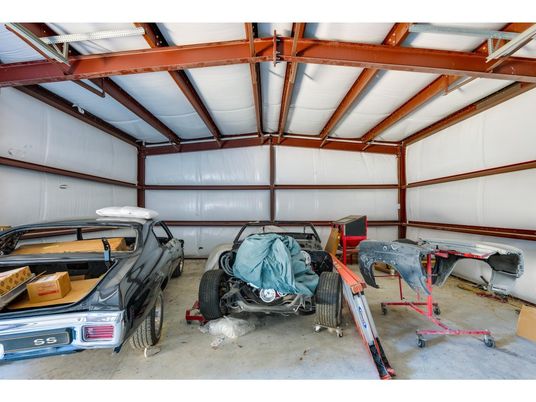 Garage, Interior