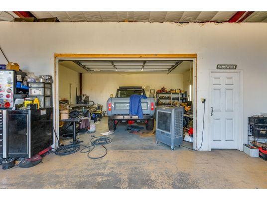 Garage, Interior