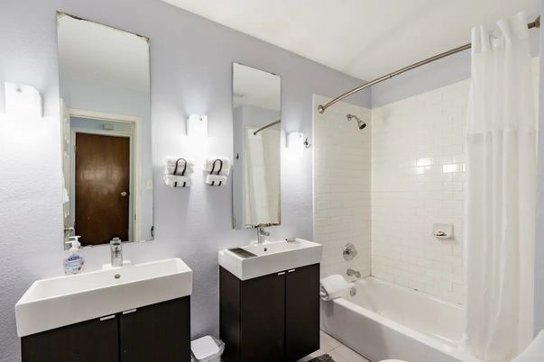 Bathroom, Dual Sink Vanities, Interior