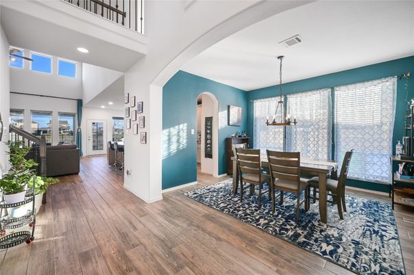 Chandelier, Dining room, Interior, Living room, Recessed Lighting, Wood Texture Flooring