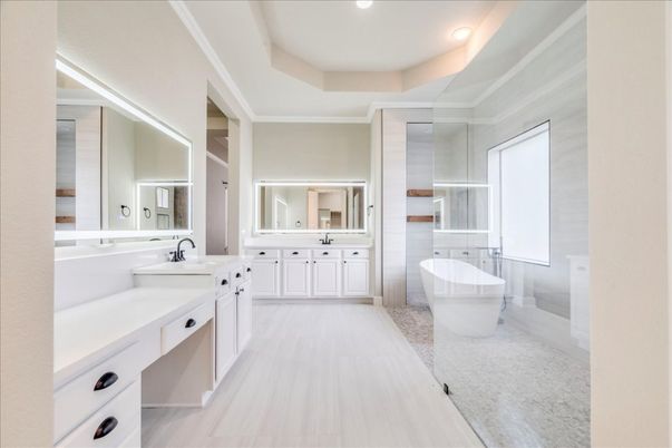 Bathroom, Dual Sink Vanities, Free Standing Baths, Interior, Recessed Lighting