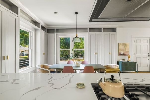 Dining room, Interior, Pendant Lights, Recessed Lighting