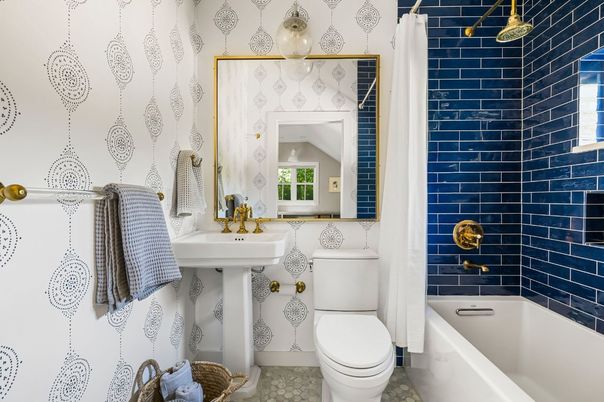 Bathroom, Interior, Pendant Lights