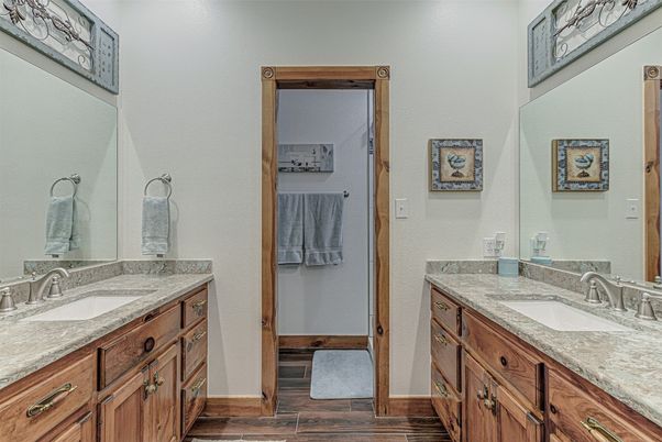 Bathroom, Dual Sink Vanities, Interior, Wood Texture Flooring