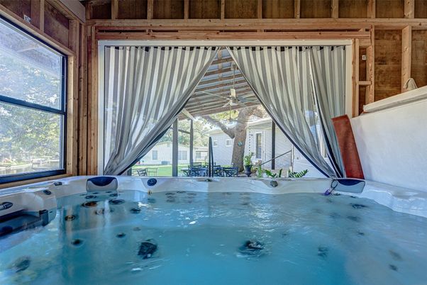 Hot Tub, Interior, Wooden Walls