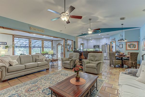 Dining room, Interior, Kitchen, Living room, Pendant Lights, Recessed Lighting, Stainless Steel Appliances