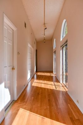 Empty room, Interior, Pendant Lights, Wood Texture Flooring