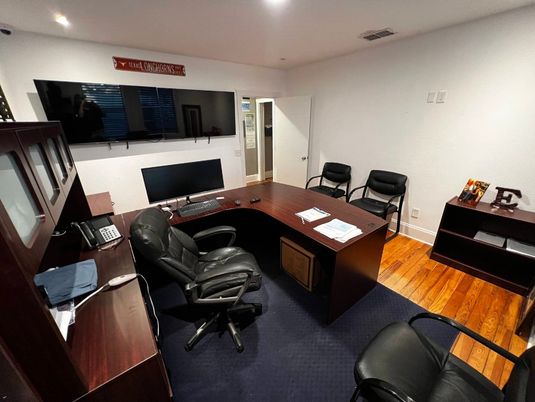 Home Office, Interior, Recessed Lighting, Wood Texture Flooring