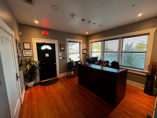 Home Office, Interior, Recessed Lighting, Wood Texture Flooring