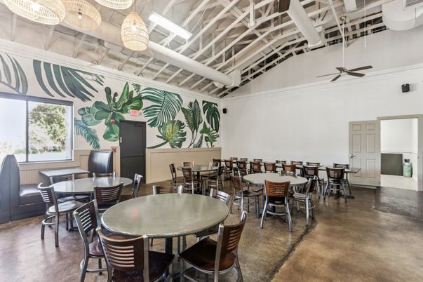 Dining room, Interior