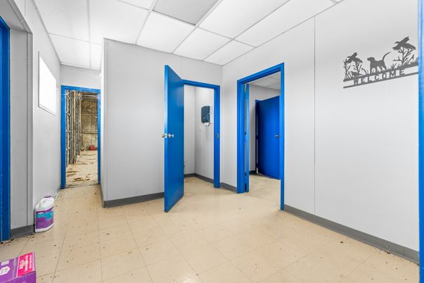 Elevator, Interior