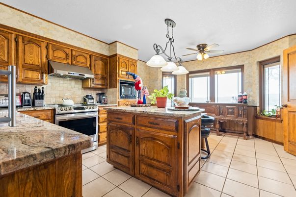 Interior, Kitchen, Pendant Lights, Stainless Steel Appliances