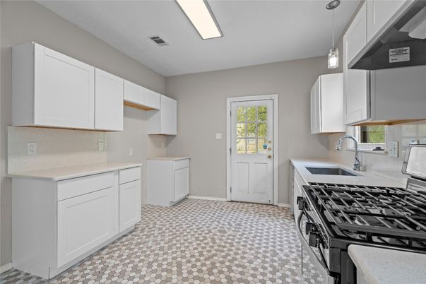 Interior, Kitchen, Pendant Lights, Washer