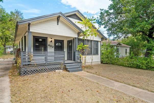 Exterior, Facade, American Craftsman