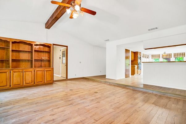 Empty room, Interior, Wooden Beams, Wood Texture Flooring