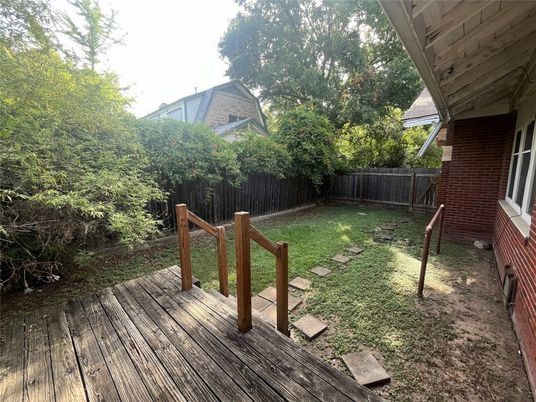 Backyard, Exterior