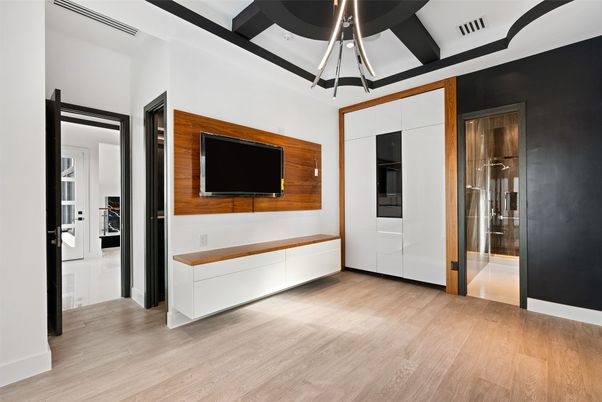 Interior, Pendant Lights, Wood Texture Flooring