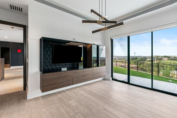 Interior, Pendant Lights, Recessed Lighting, Wood Texture Flooring