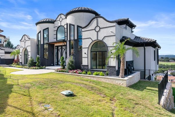 Backyard, Exterior, Facade, Spanish Mediterranean