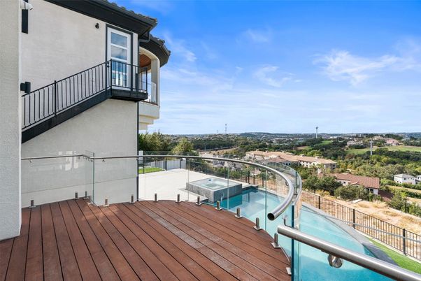 Exterior, Pool, Other