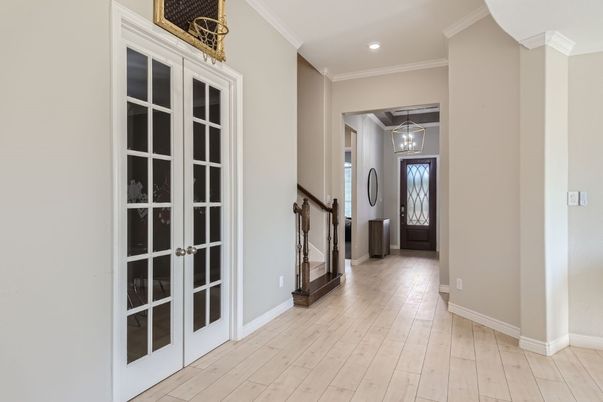 Interior, Pendant Lights, Recessed Lighting, Wood Texture Flooring