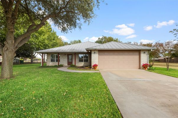 Attached, Backyard, Exterior, Facade, Brick Facade, Ranch