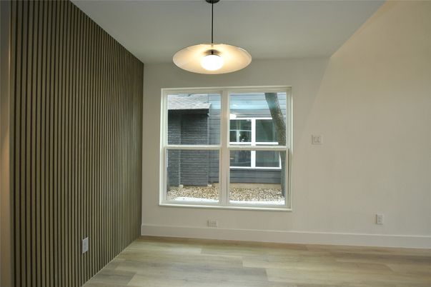 Interior, Pendant Lights, Wood Texture Flooring