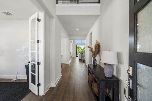 Interior, Recessed Lighting, Wood Texture Flooring