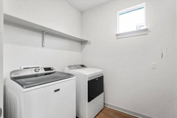 Interior, Washer, Wood Texture Flooring