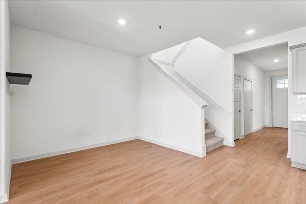 Empty room, Interior, Recessed Lighting, Wood Texture Flooring