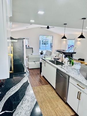 Interior, Kitchen, Living room, Pendant Lights, Recessed Lighting, Wood Texture Flooring